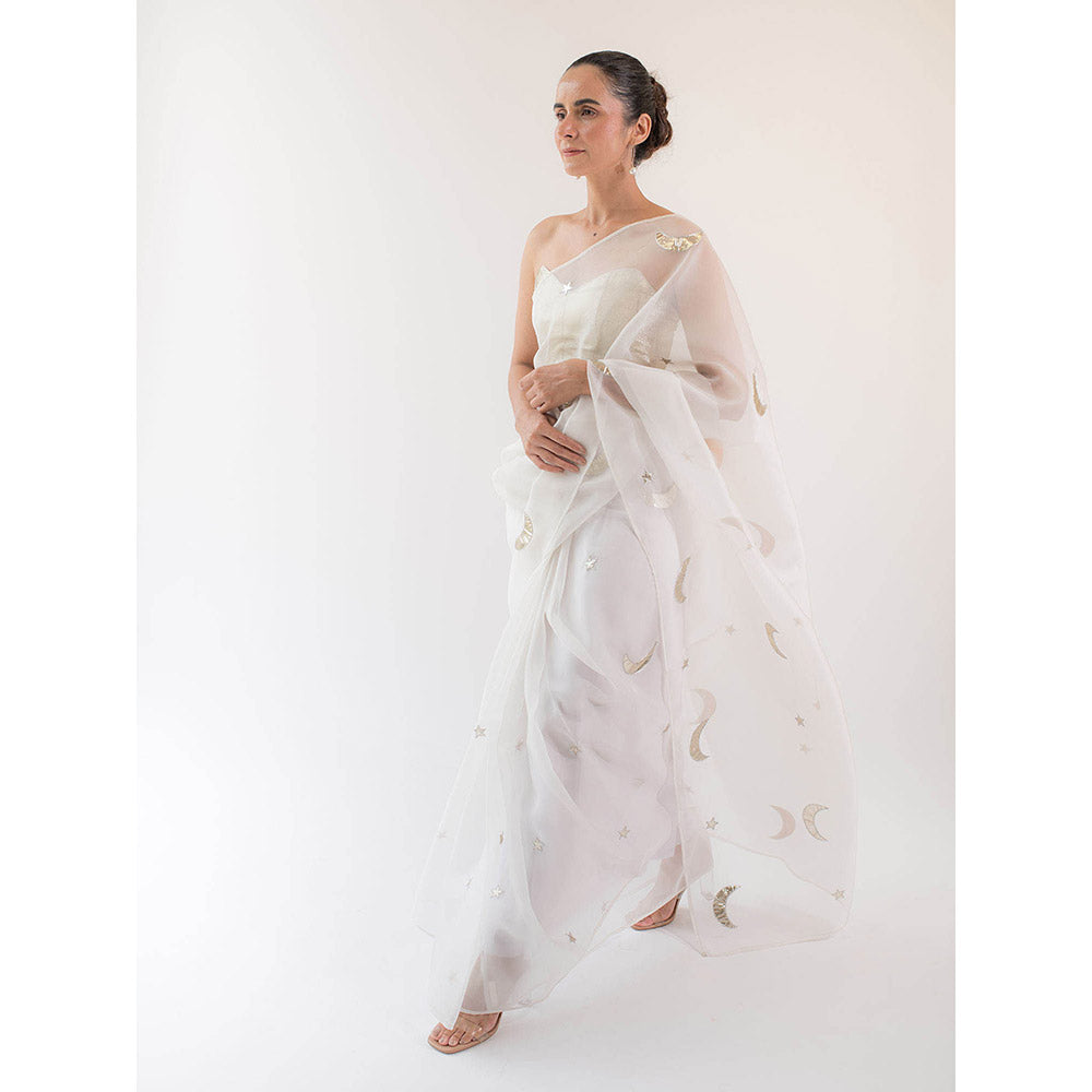 KAPARDARA The Light Of The Moon In The Night Sky Is The Moonlight Saree