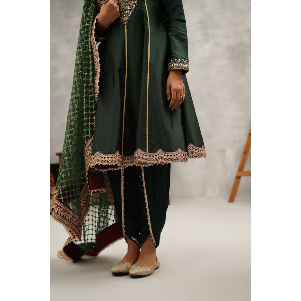 Kapda Dori Green Embroidered Kurta with Dhoti and Dupatta (Set of 3)