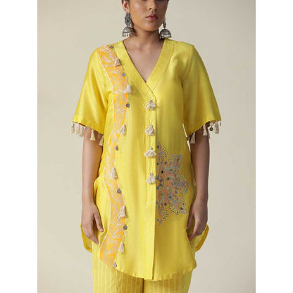 Arpita Sulakshana Jaune Mimosa Yellow Hand Painted Embroidered Co-Ord (Set of 2)