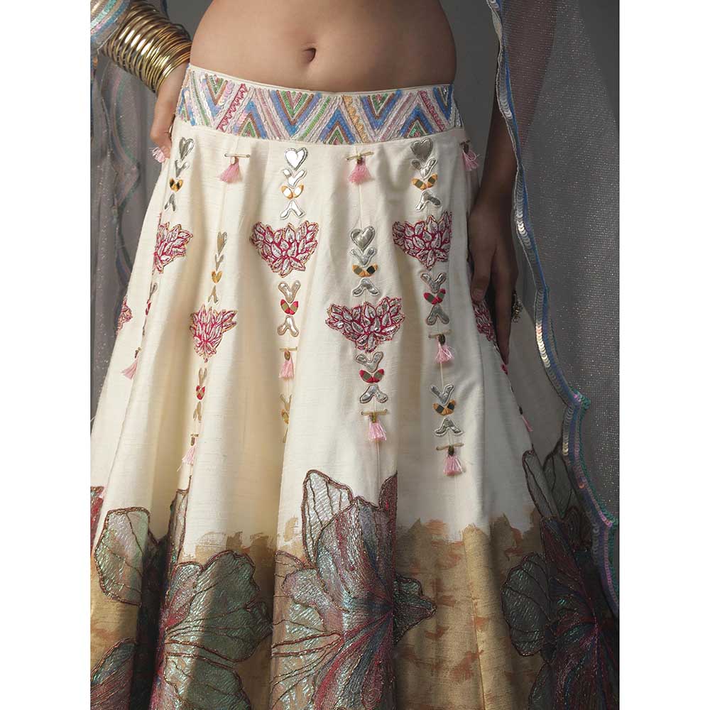 Arpita Sulakshana Ivory Floral Handpainted Lehenga with Blouse and Cape (Set of 3)