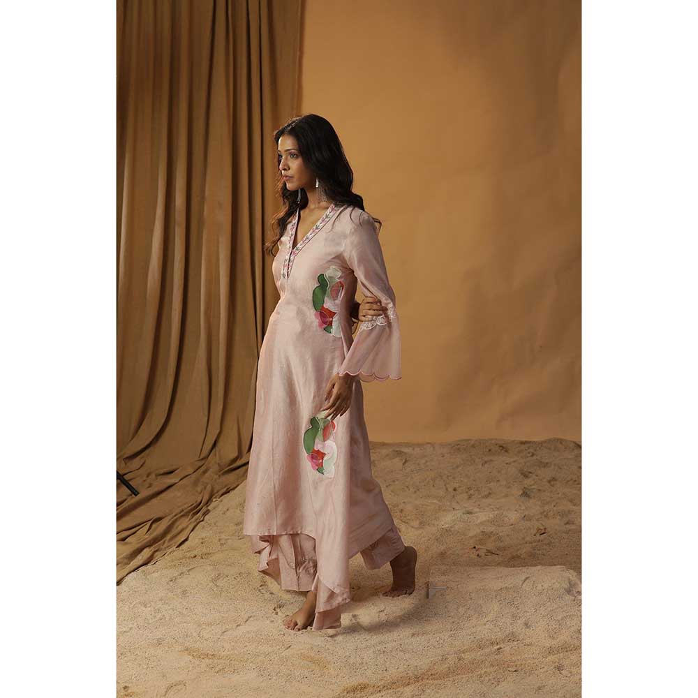 Arpita Sulakshana Light Pink Handpainted A-Line Kurta (Set of 2)