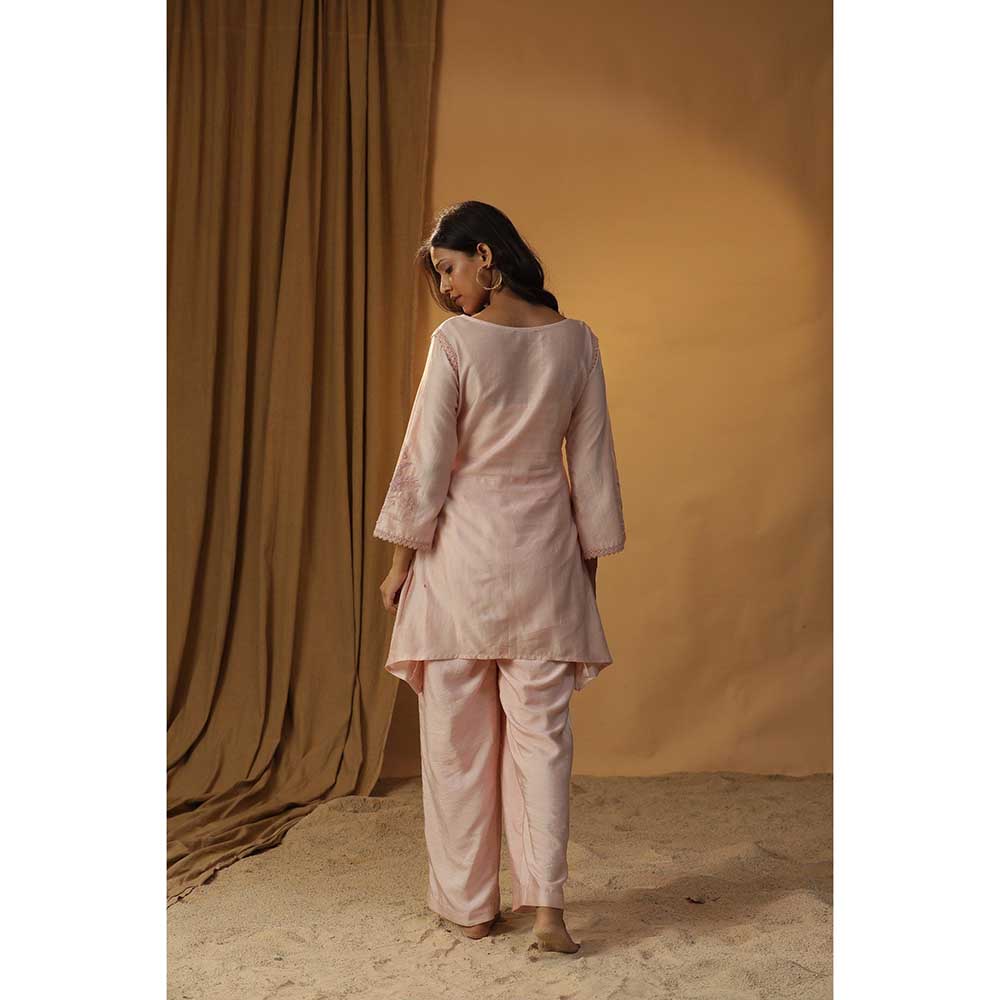 Arpita Sulakshana Pastel Pink Embroidered Kurta with Pant (Set of 2)