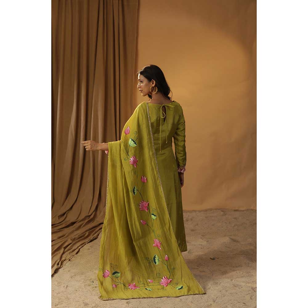 Arpita Sulakshana Herbal Garden Green Embroidered Suit (Set of 3)