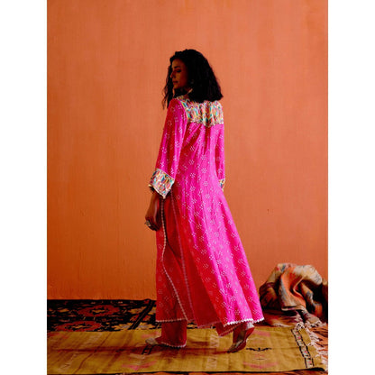 Karishma Khanduja Mushtaq Pink Embellished Kurta with Pant (Set of 2)