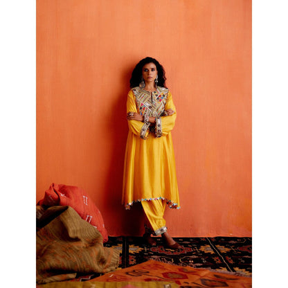 Karishma Khanduja Arshad Yellow Embellished Kurta with Salwar (Set of 2)
