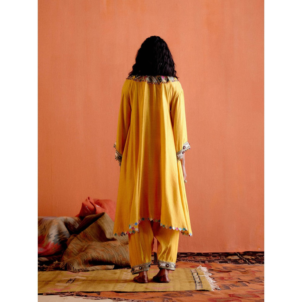 Karishma Khanduja Arshad Yellow Embellished Kurta with Salwar (Set of 2)