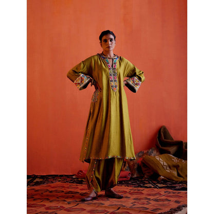 Karishma Khanduja Afzal Mehndi Green Embellished Kurta with Dhoti (Set of 2)