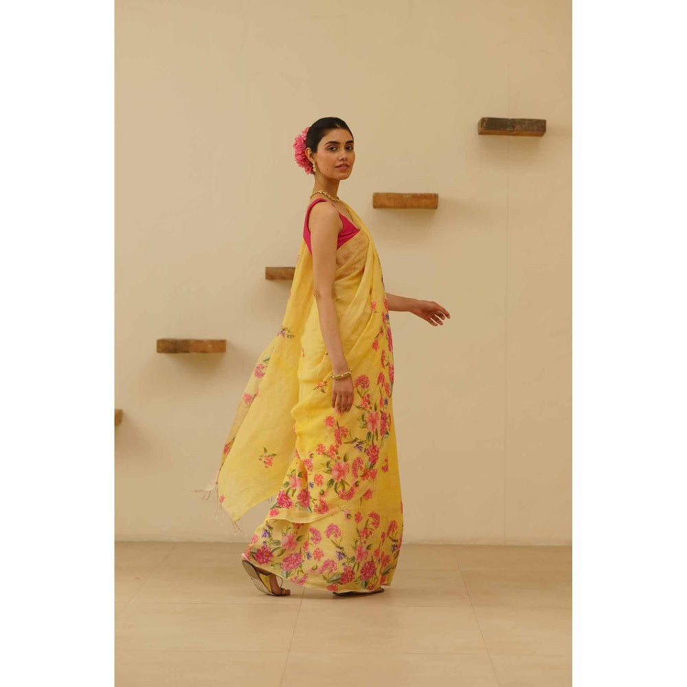 KAVANA Amla Linen Floral Printed Saree with Unstitched Blouse