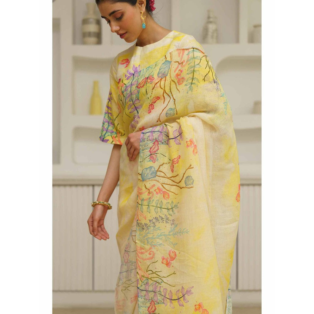 KAVANA Zarf Linen Floral Printed Saree with Unstitched Blouse