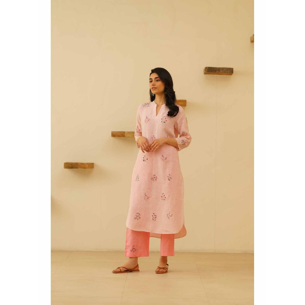 KAVANA Farah Floral Print Embroidery Kurta with Pant and Dupatta (Set of 3)