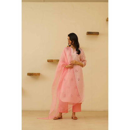 KAVANA Farah Floral Print Embroidery Kurta with Pant and Dupatta (Set of 3)