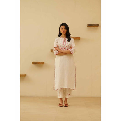 KAVANA Farog Embroidery Kurta with Pant and Dupatta (Set of 3)