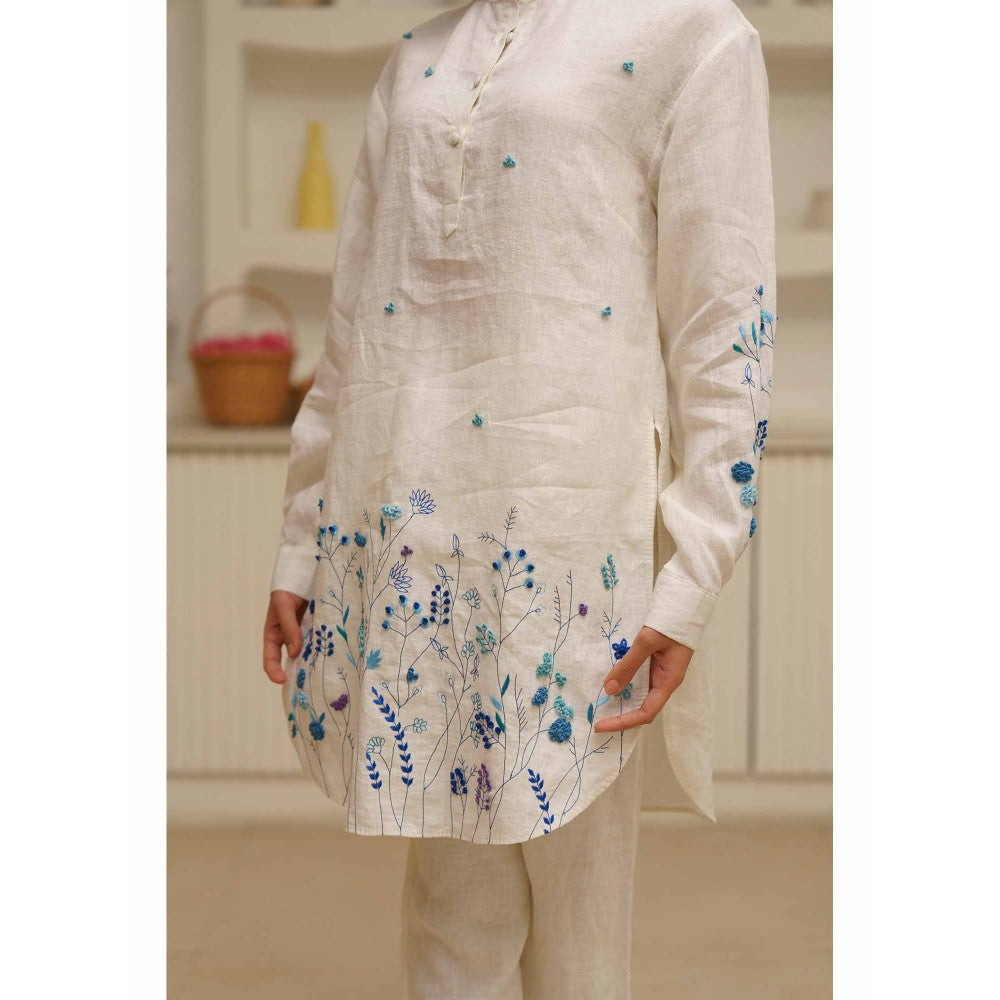 KAVANA Indu Embroidery Kurta with Pant and Dupatta (Set of 3)