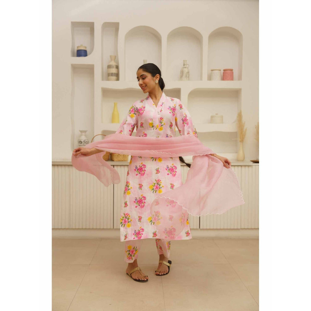 KAVANA Sanaa Floral Print Kurta with Pant and Dupatta (Set of 3)