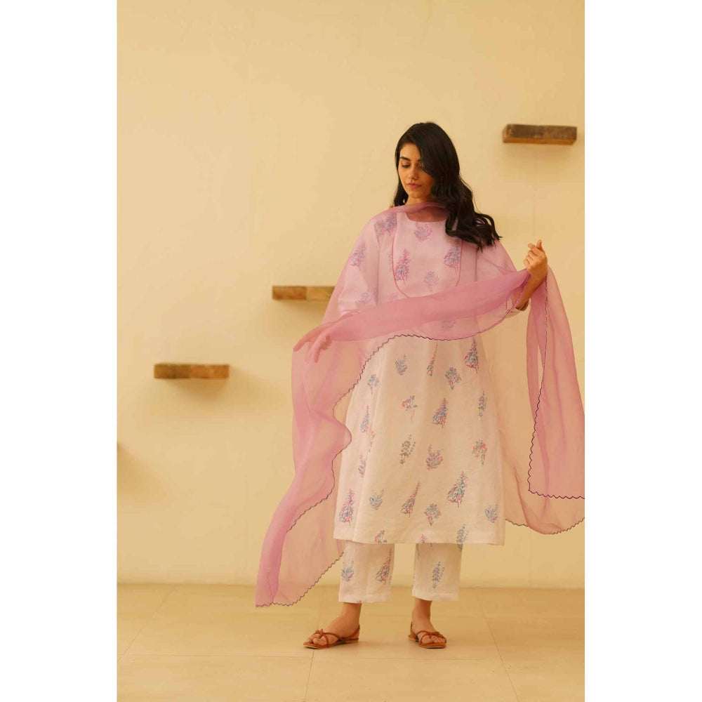 KAVANA Zaki Floral Print Kurta with Pant and Dupatta (Set of 3)