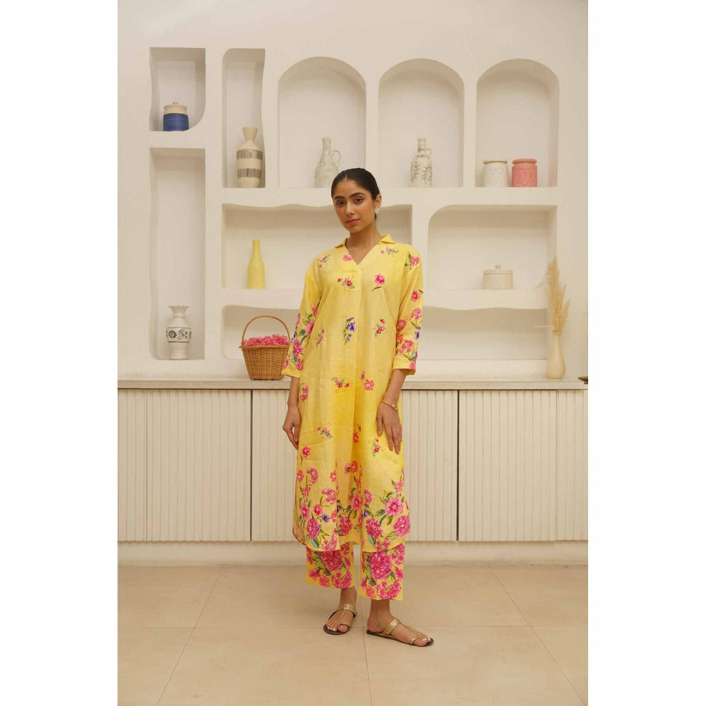 KAVANA Kashvi Floral Print Kurta with Pant (Set of 2)