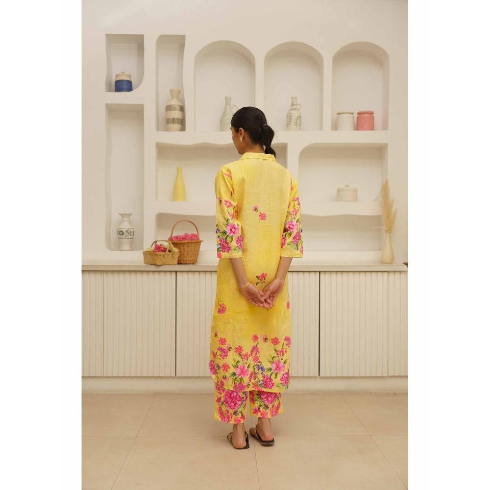 KAVANA Kashvi Floral Print Kurta with Pant (Set of 2)