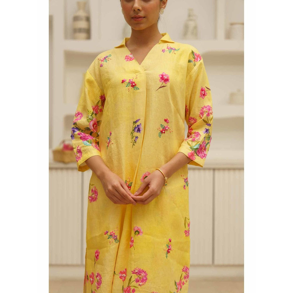 KAVANA Kashvi Floral Print Kurta with Pant (Set of 2)
