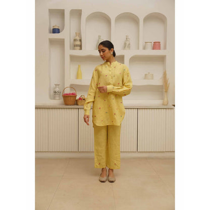 KAVANA Amra Embroidery Kurta with Pant (Set of 2)