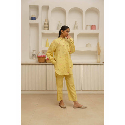 KAVANA Amra Embroidery Kurta with Pant (Set of 2)