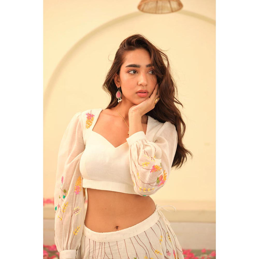 KAVANA Women White Sunehri Chanderi Lehenga with Stitched Blouse and Dupatta