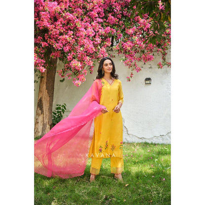 KAVANA Aamras Pink Dupatta