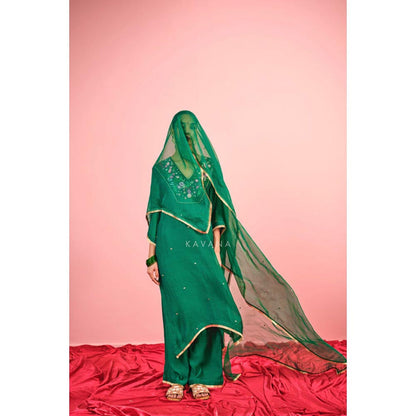 KAVANA Women Embroidered Green Panna Silk Organza Dupatta