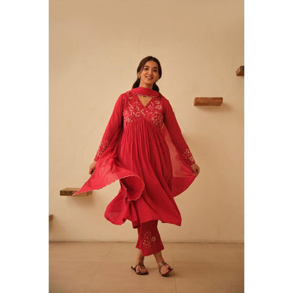 KAVANA Women Embroidered Red Scalloped Cotton Dupatta