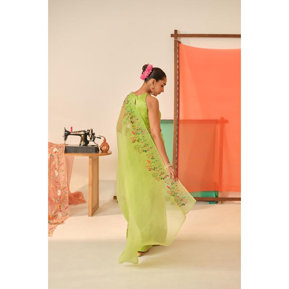 KAVANA Women Embroidered Green Surbhi Silk Organza Saree