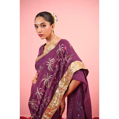 KAVANA Women Purple Amrapali Linen Saree