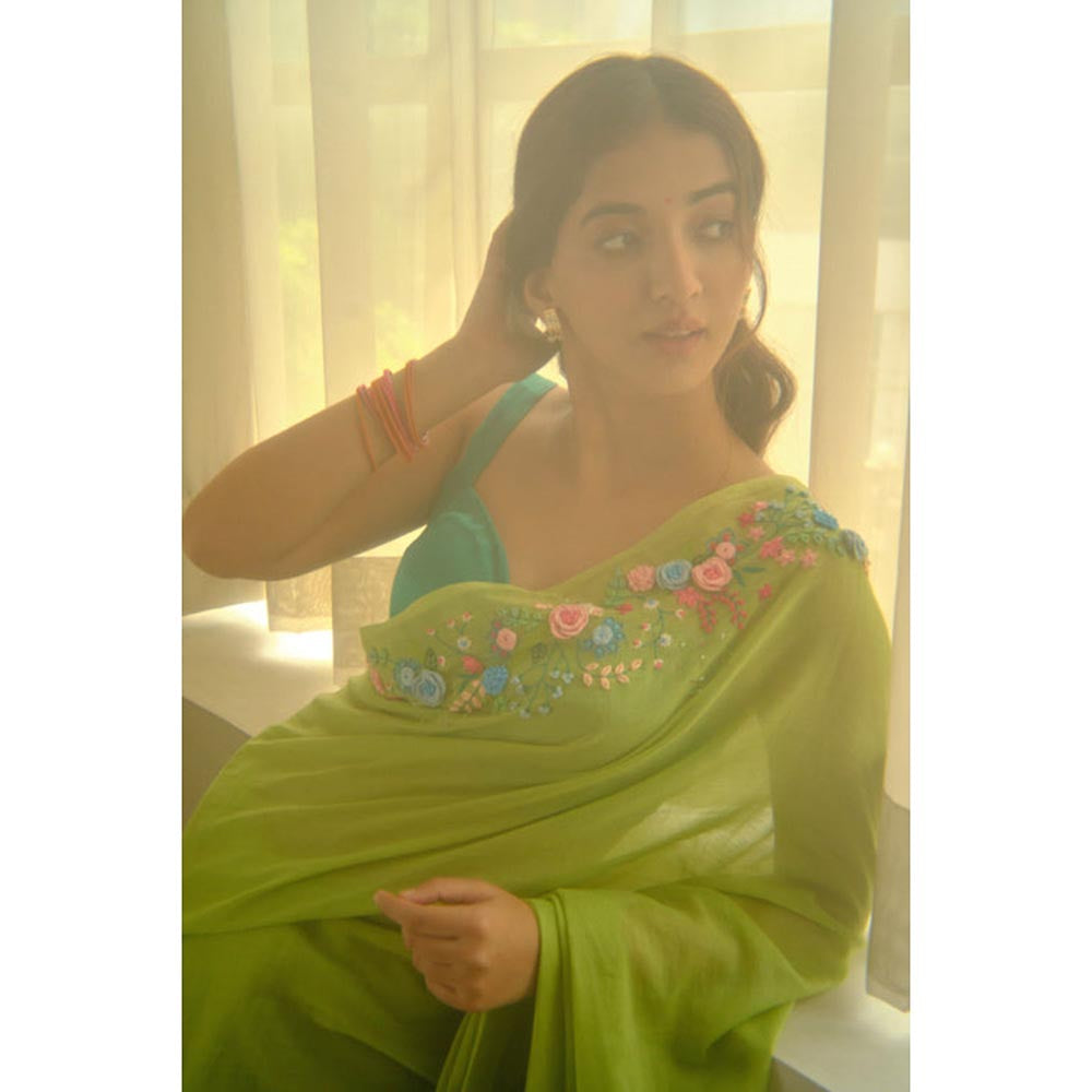 KAVANA Women Green Crochet Floral Hand Embroidered Cotton Saree