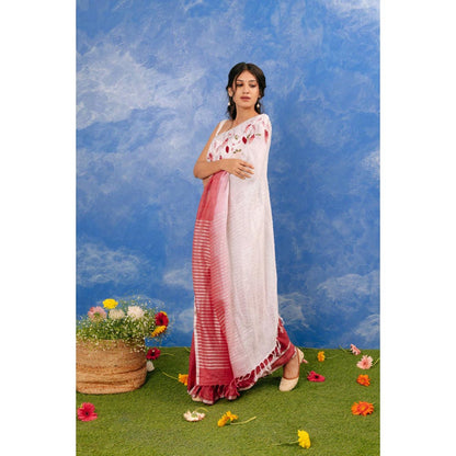 KAVANA Women White Embroidered Gulabi Amber Saree