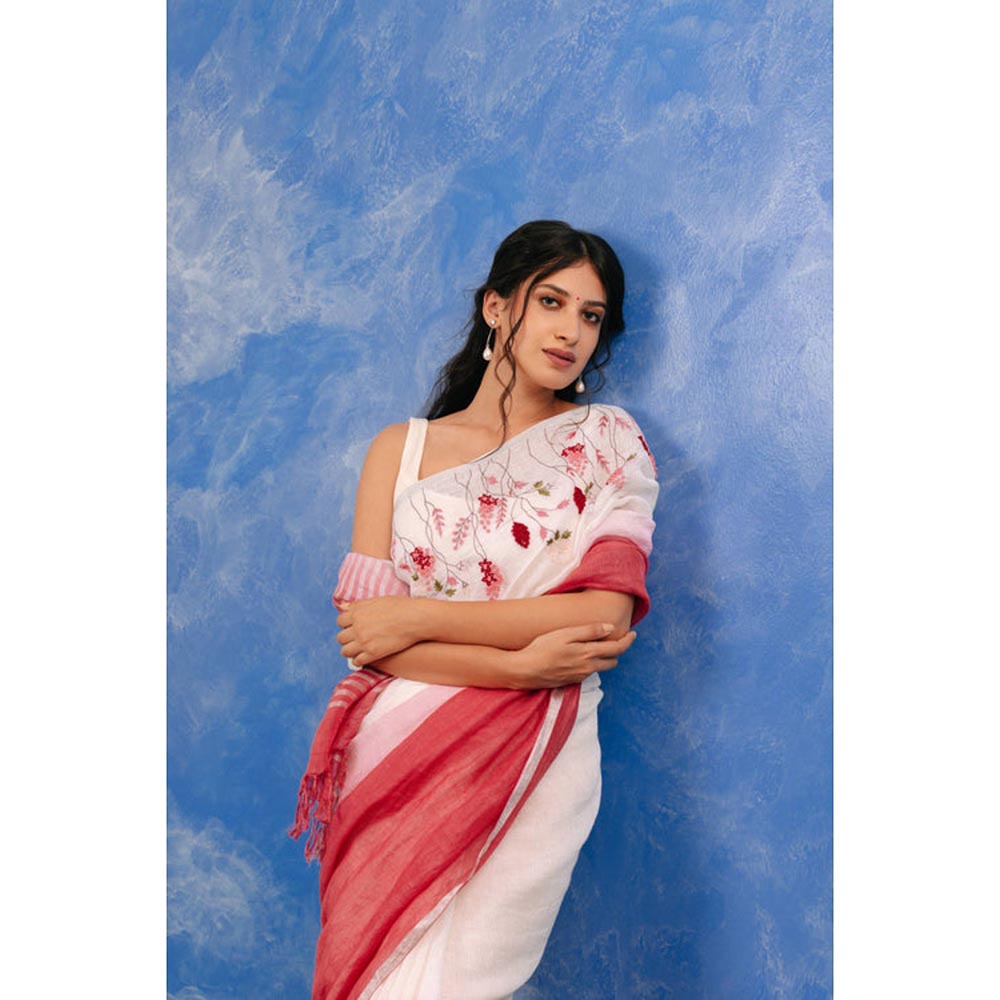 KAVANA Women White Embroidered Gulabi Amber Saree