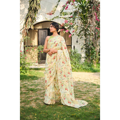 KAVANA Women Floral Off-white Sargam Saree