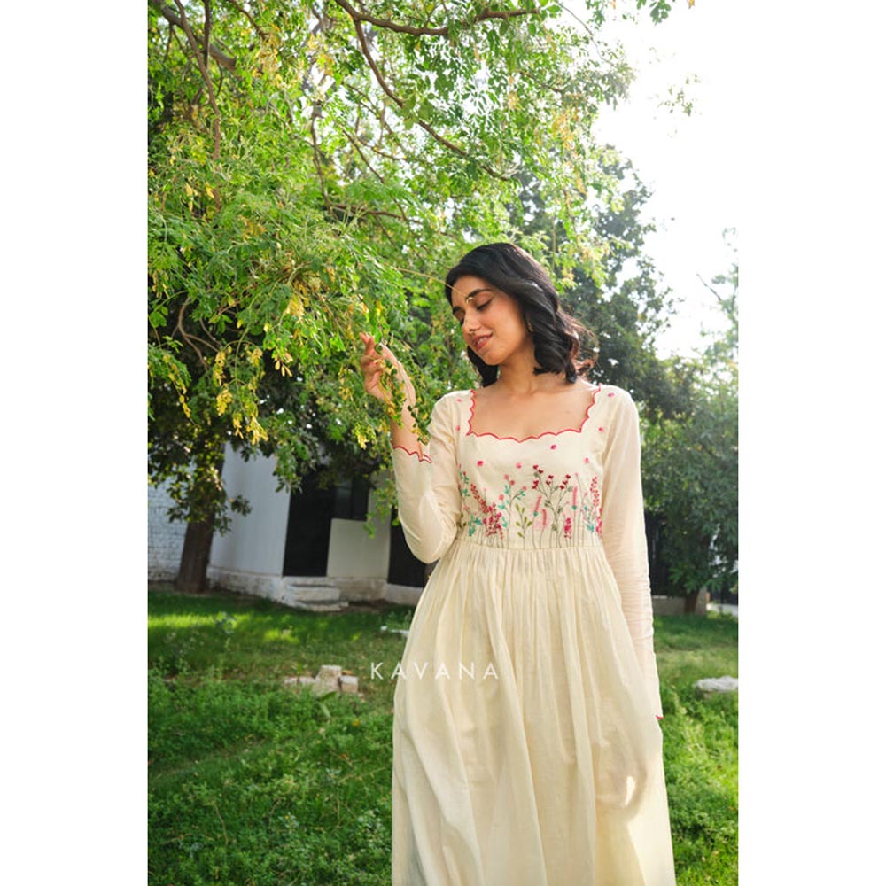 KAVANA Women Floral Full Sleeves Kiwi Anarkali Kurta with Pant