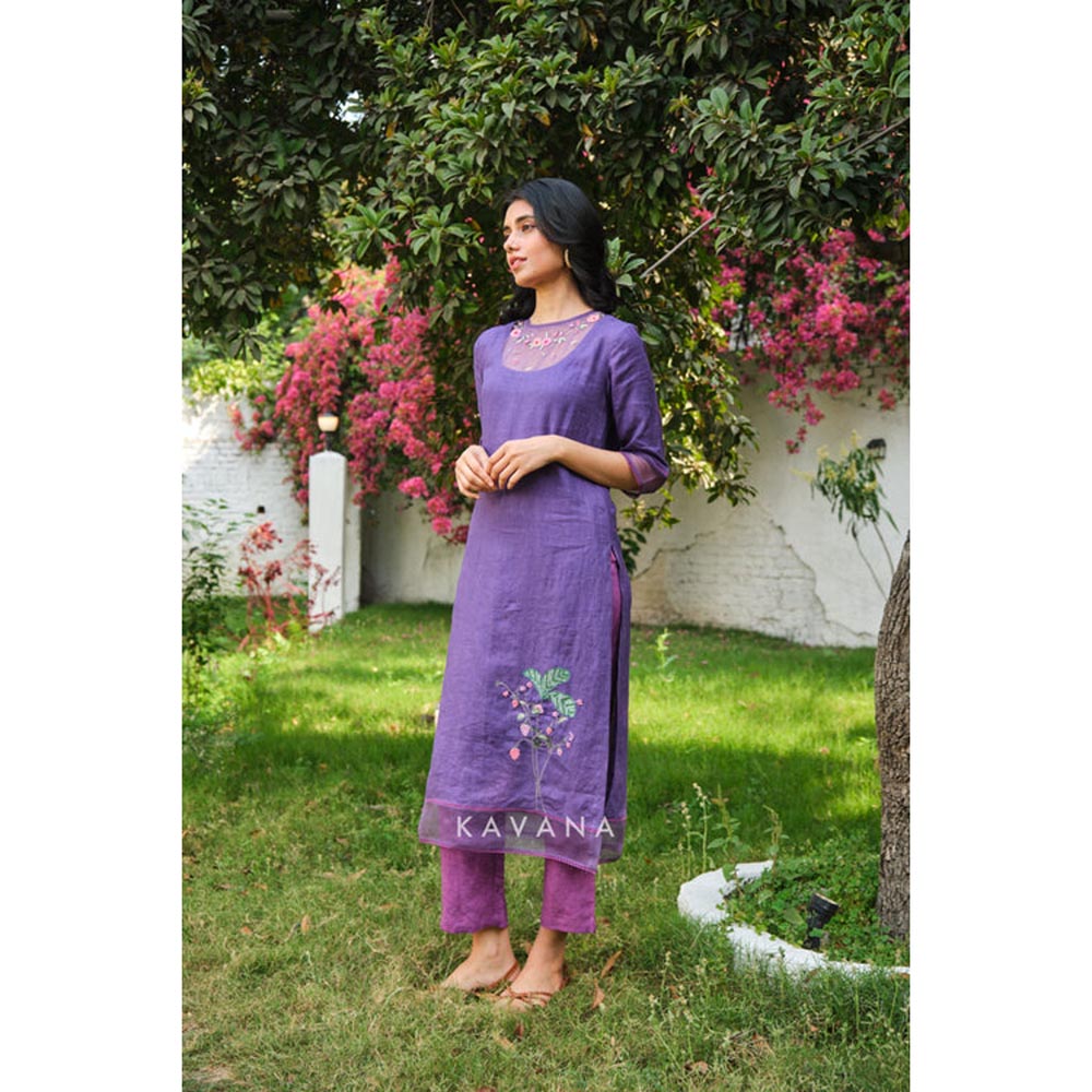 KAVANA Women Embroidered Purple Angoori Kurta with Pant