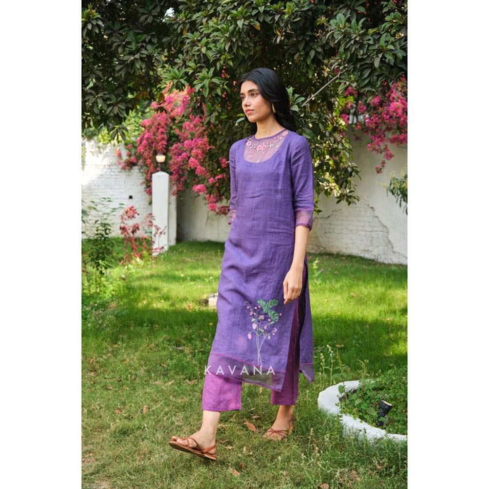 KAVANA Women Embroidered Purple Angoori Kurta with Pant