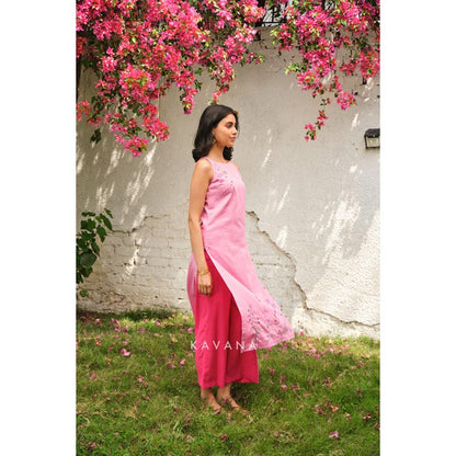 KAVANA Women Floral Litchi Kurta with Pant