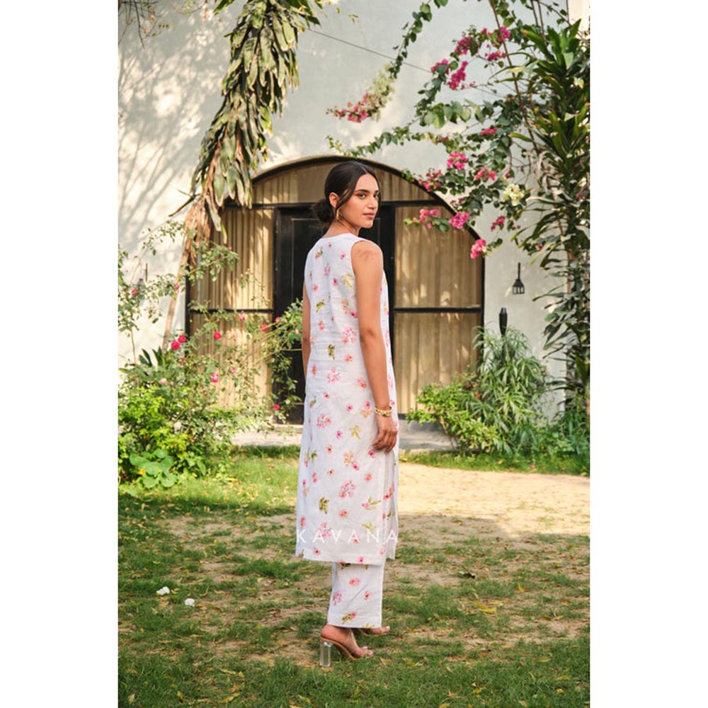 KAVANA Women Floral Hiraya Kurta with Pant