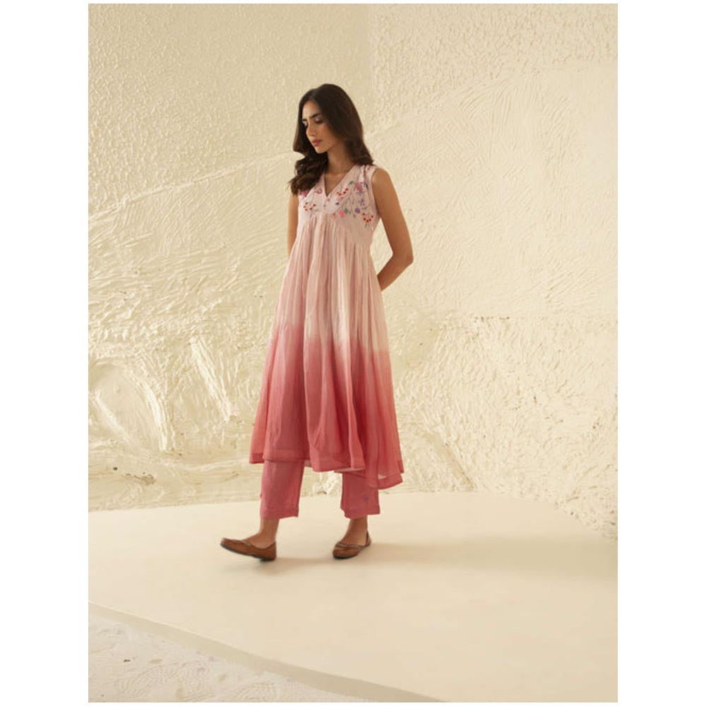 KAVANA Women Ombre Print Gulkand Kurta with Pant