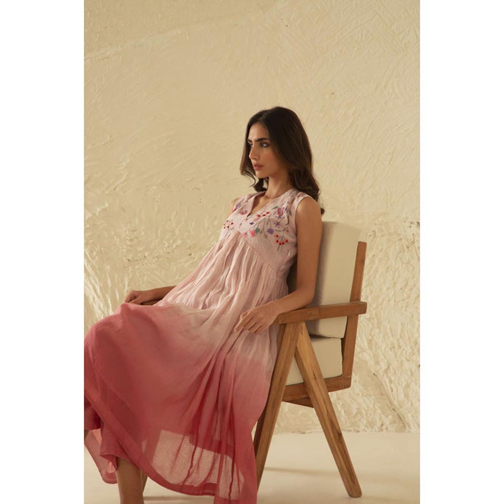 KAVANA Women Ombre Print Gulkand Kurta with Pant