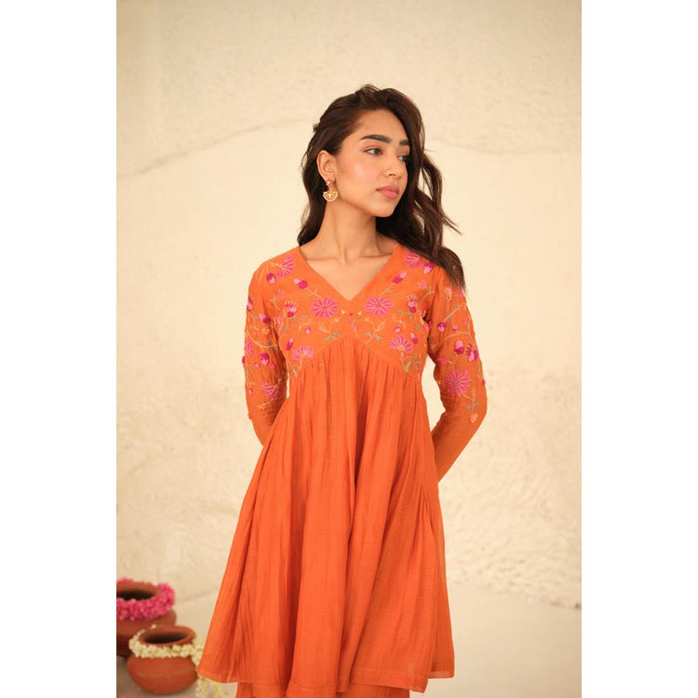 KAVANA Women Floral Full Sleeves Niti Chanderi Kurta with Sharara