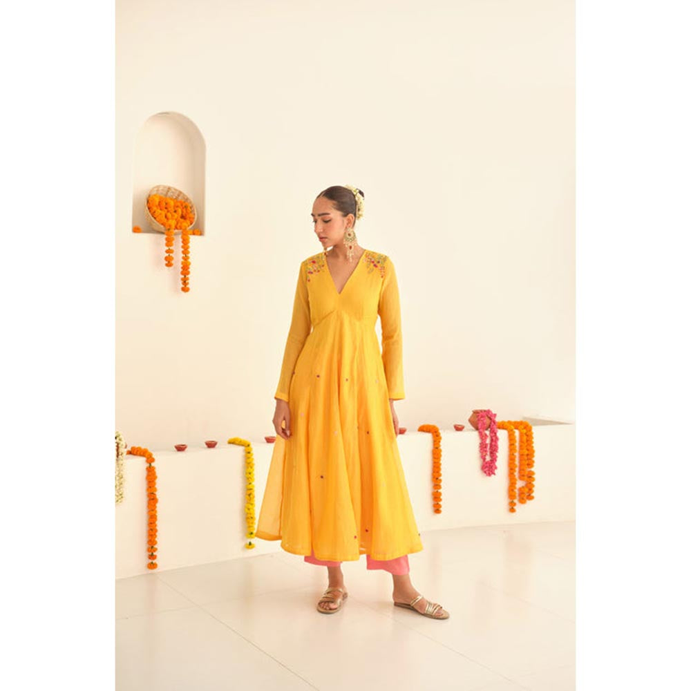 KAVANA Women Embroidered Yellow Sunehri Chanderi Kurta and Pant