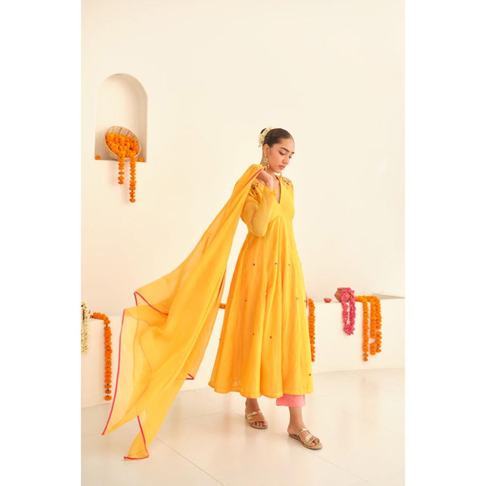 KAVANA Women Embroidered Yellow Sunehri Chanderi Kurta and Pant