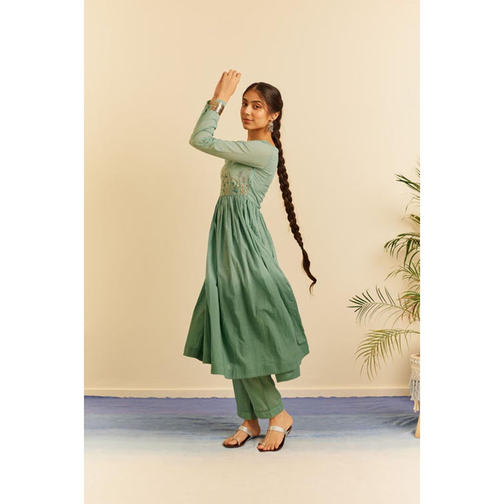 KAVANA Women Embroidered Full Sleeves Harit Kurta with Pant