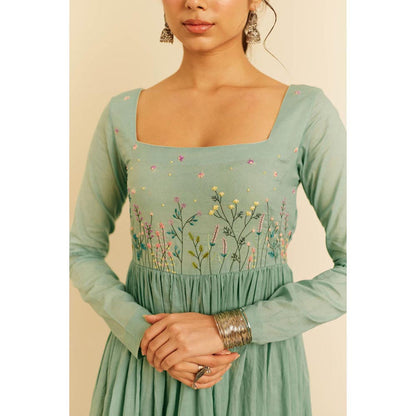 KAVANA Women Embroidered Full Sleeves Harit Kurta with Pant