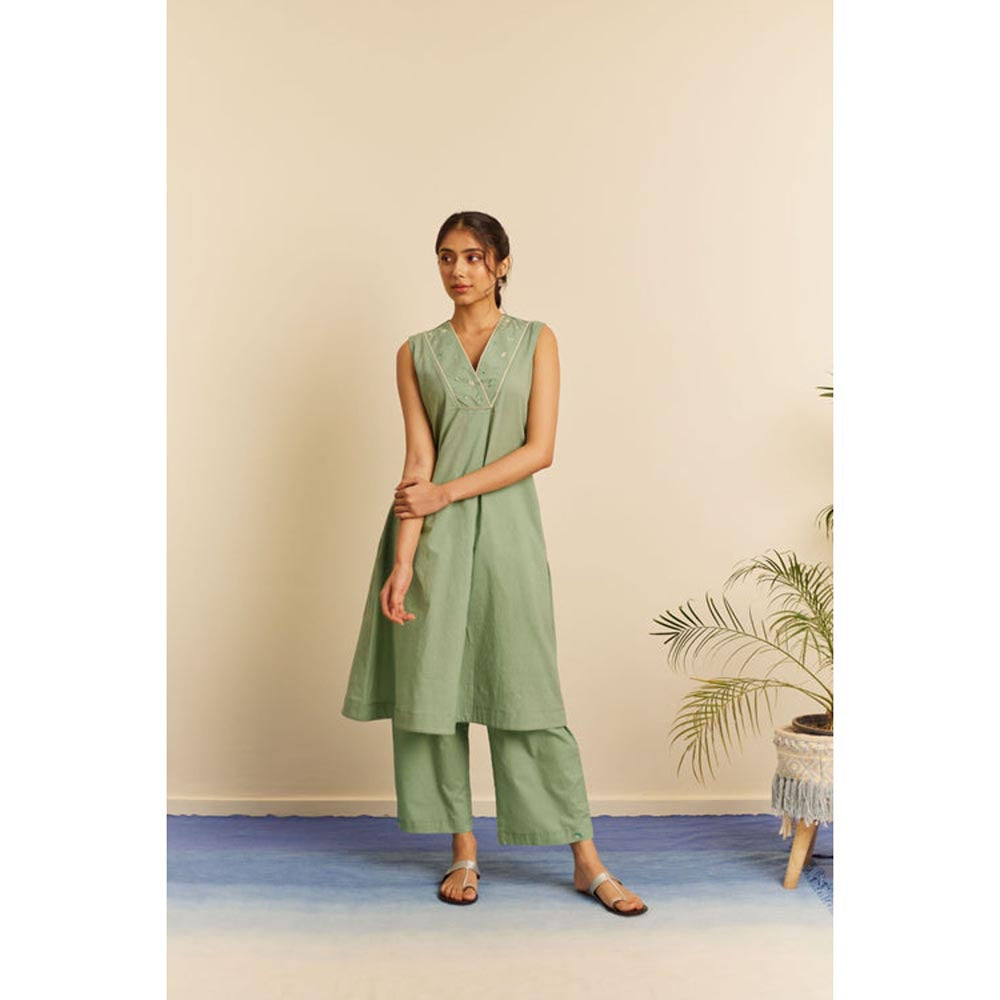 KAVANA Women Embroidered Green Van Kurta and Pant