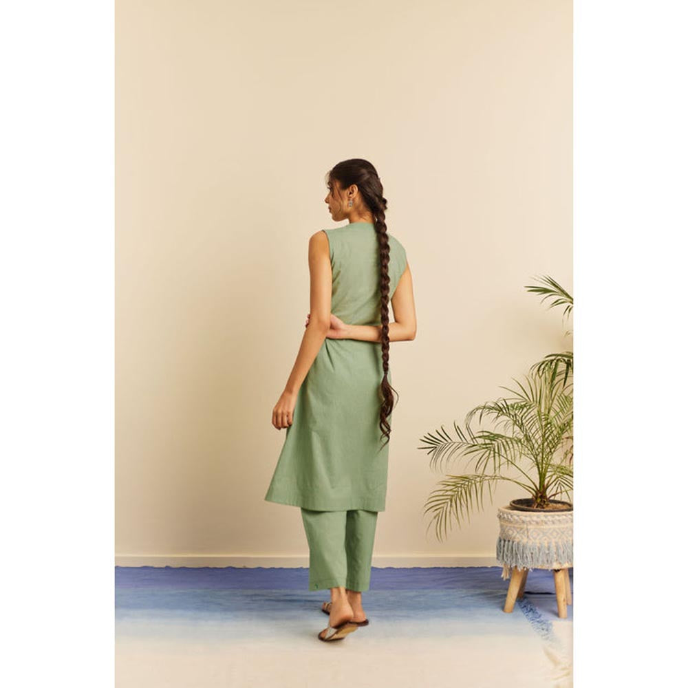 KAVANA Women Embroidered Green Van Kurta and Pant