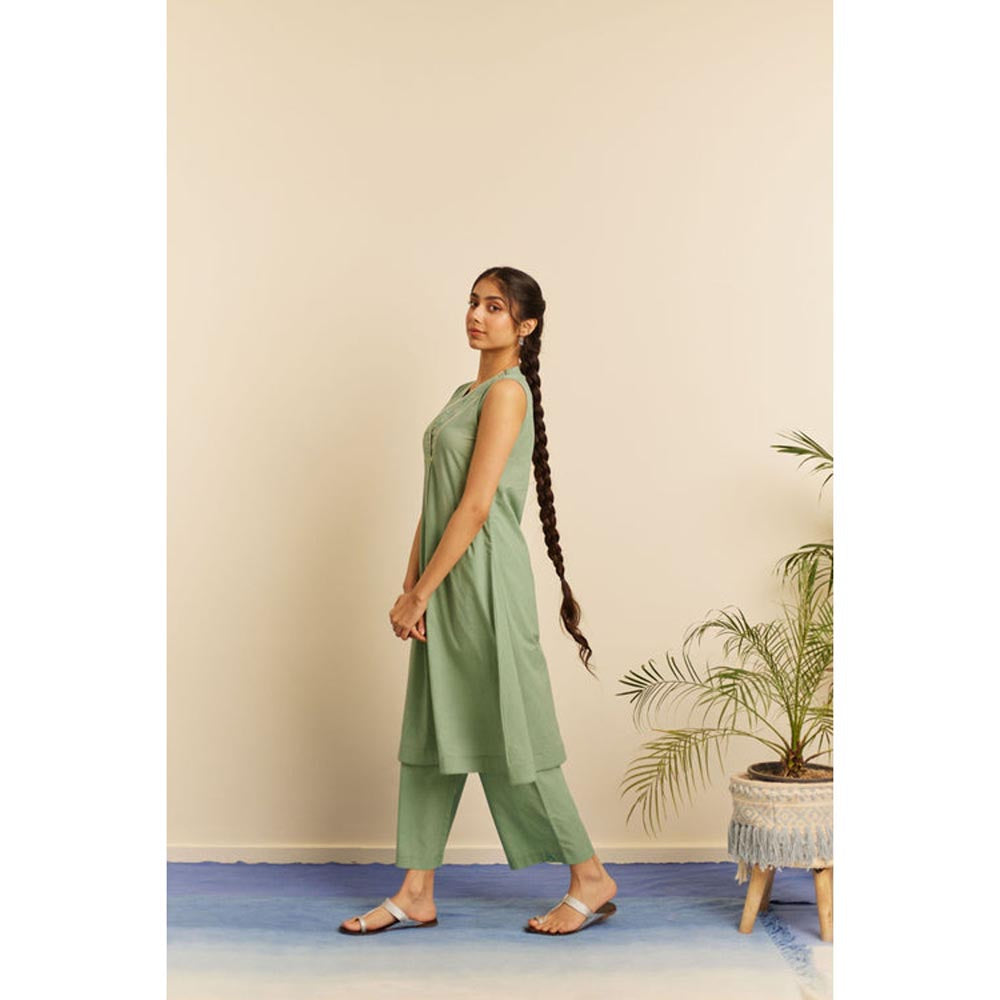 KAVANA Women Embroidered Green Van Kurta and Pant