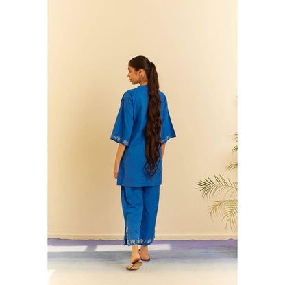 KAVANA Women Embroidered Blue Azraq Kurti and Pant
